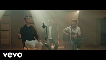 Chris Tomlin – Holy Forever (Español) & Miel San Marcos