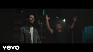 Chris Tomlin – Holy Forever (Português) with Gabriel Guedes de Almeida